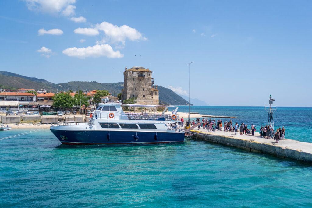 Excursión en barco a Athos