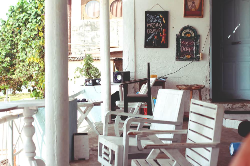 Bingin-Beach-Indonesien-Bali-Strand-Restaurant