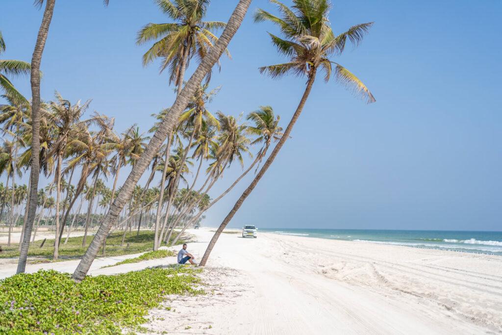 Sitios turísticos de Salalah - Paseo en la Playa Al Haffa
