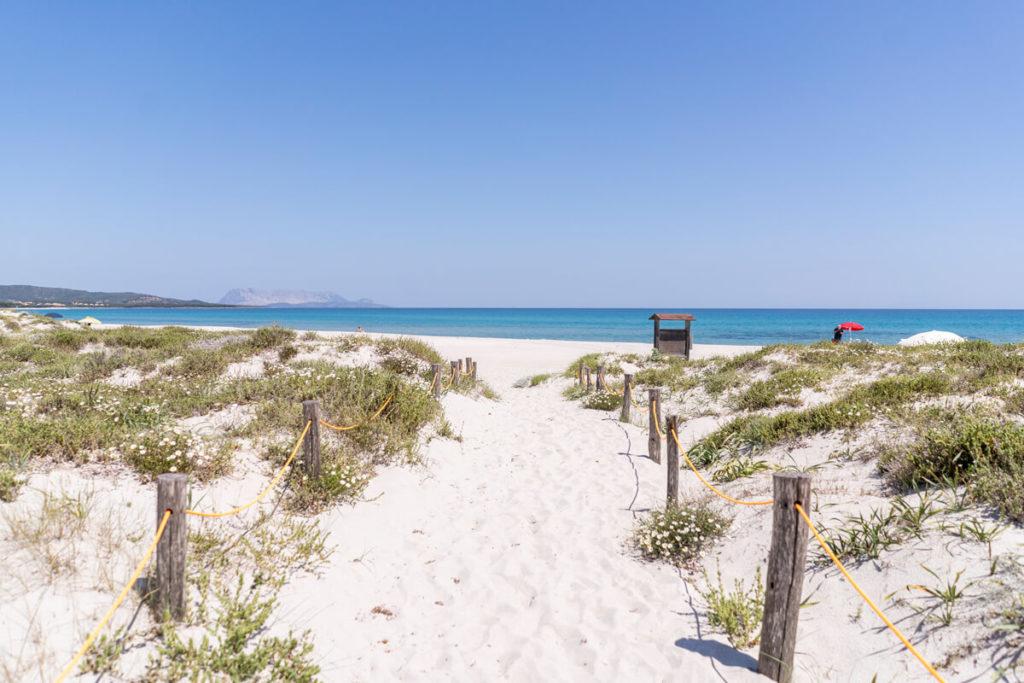 Cerdeña-Este-Strand-Budoni_1