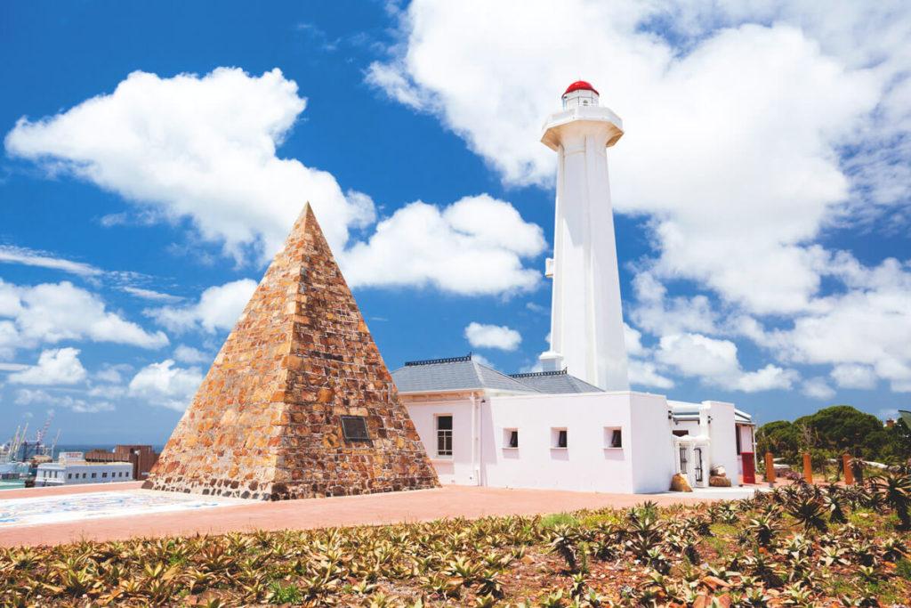Port-Elizabeth-Donkin-Lighthouse-Pyramide
