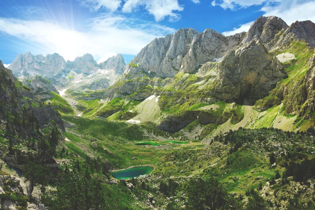 alpes-albaneses-vista-montañas