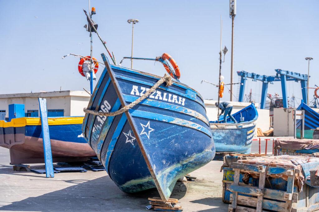 Barco de pesca en el puerto de Essaouira