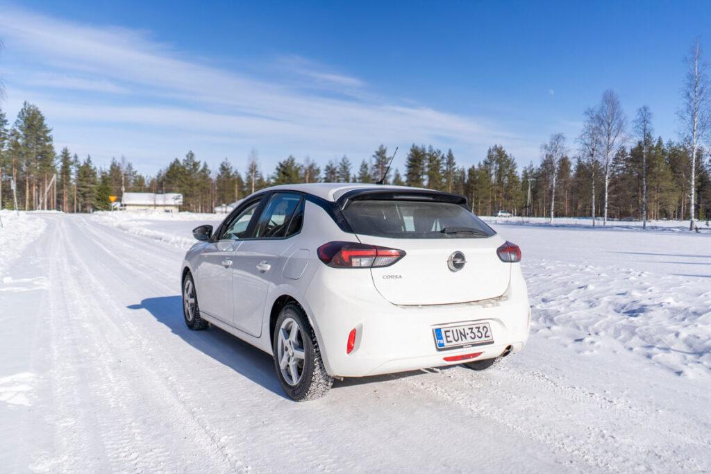 Coche de alquiler Laponia Permiso Internacional de Conducción