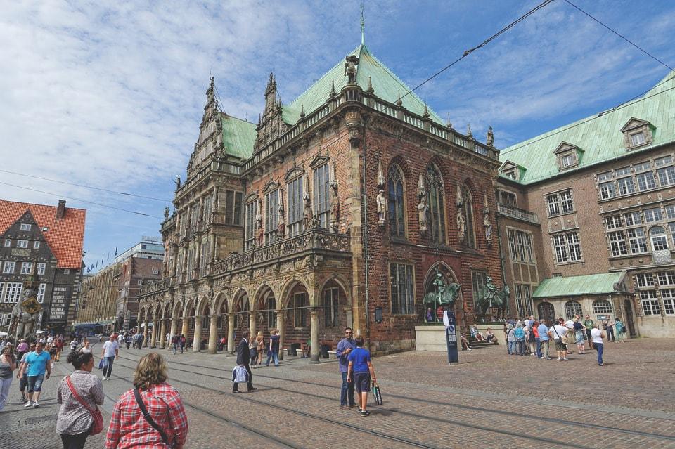 Altstadt-Bremen-Rathaus-Innenstadt-min