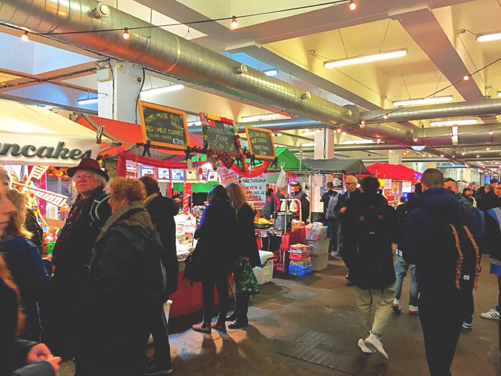 Brick-Lane-Market-East-London-Halle