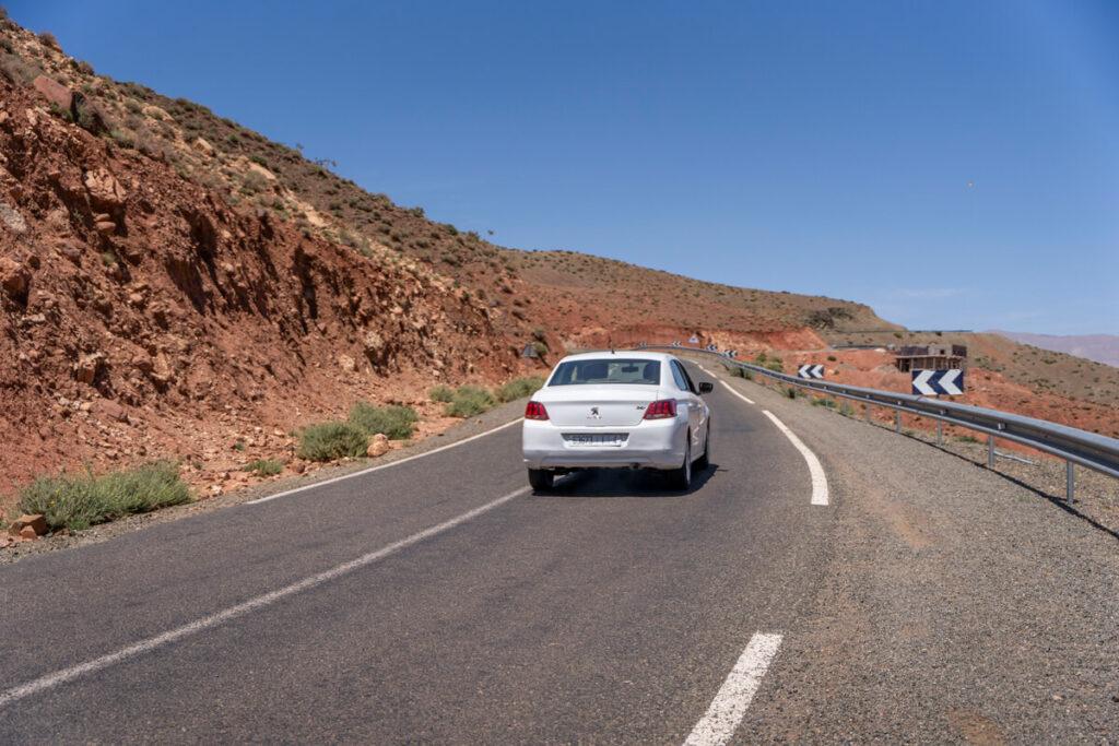 Costo alquiler de coche Marruecos