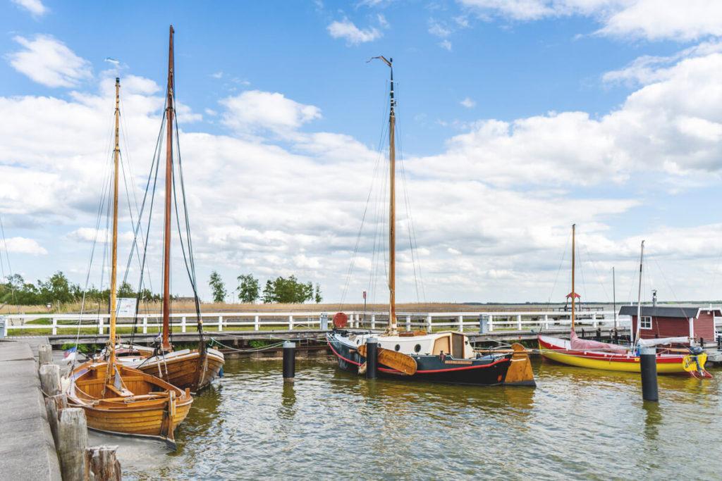 Fischland-Darss-Zingst-Ruta-en-bicicleta-Puerto-Wiek