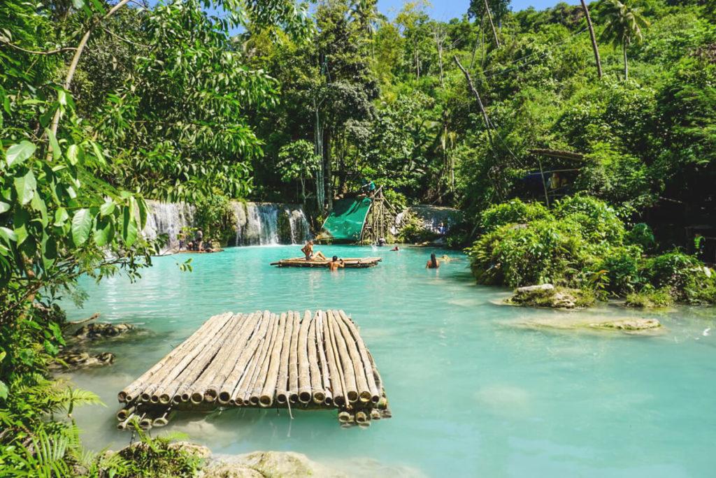 Lugares de interés en Filipinas - Las hermosas cataratas de Cambugahay