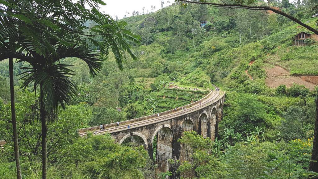 montanas-sri-lanka-viajar-en-tren (1)