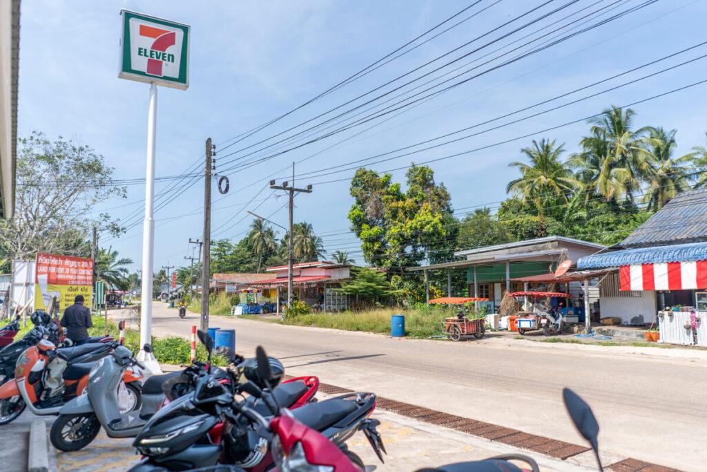 Tienda 7-Eleven en la isla