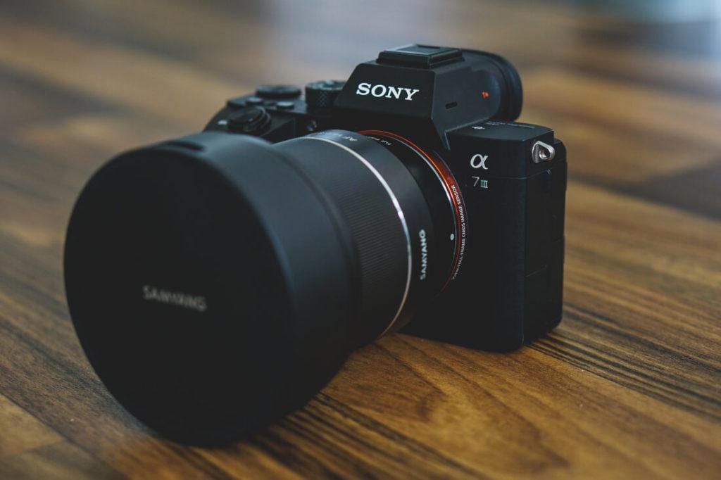 Equipo fotográfico en viajes Blogger Sony Alpha 7M3