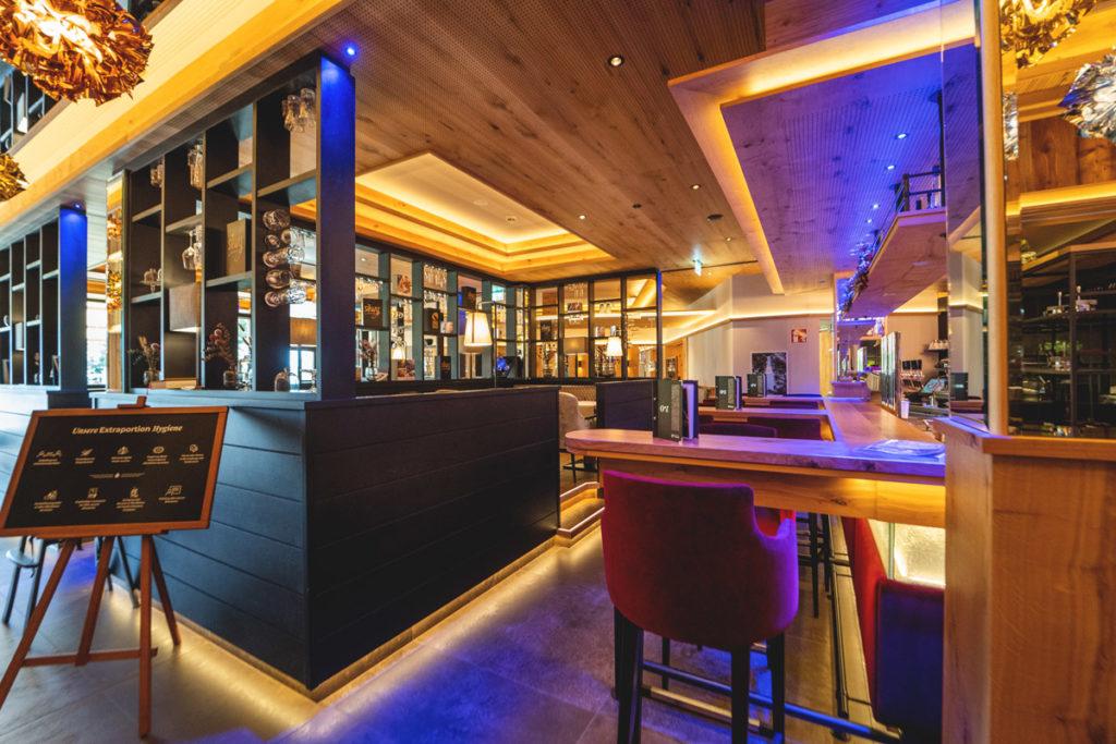 oz-hotelbar-1-del-ortners-resort