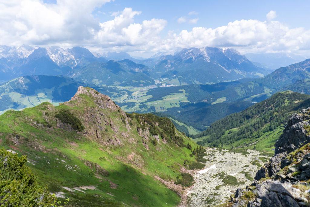 Senderismo-Henne-Fieberbrunn-Vista-Cruz-de-Cima