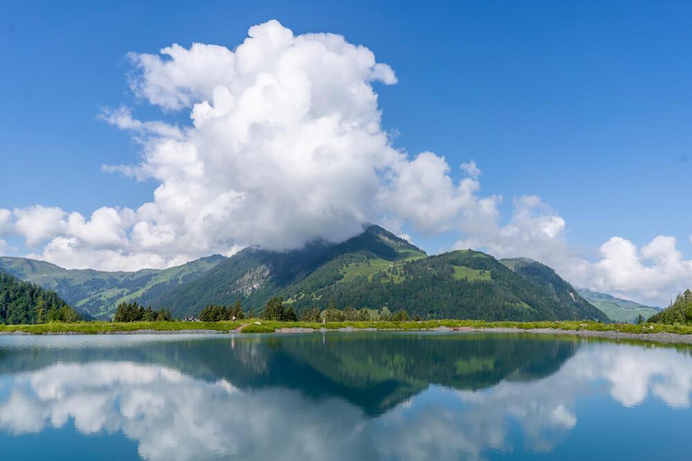 Lago-de-reservorio-Streuboeden-Fieberbrunn
