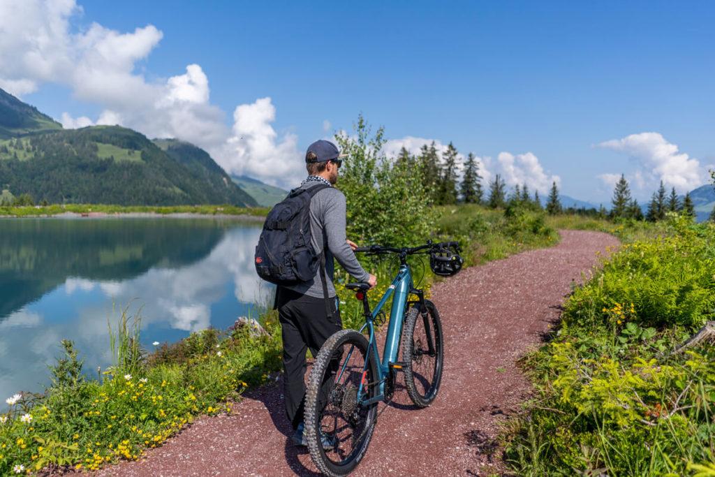 Alquiler-de-bicicleta-Fieberbrunn-Lago-Streuboeden