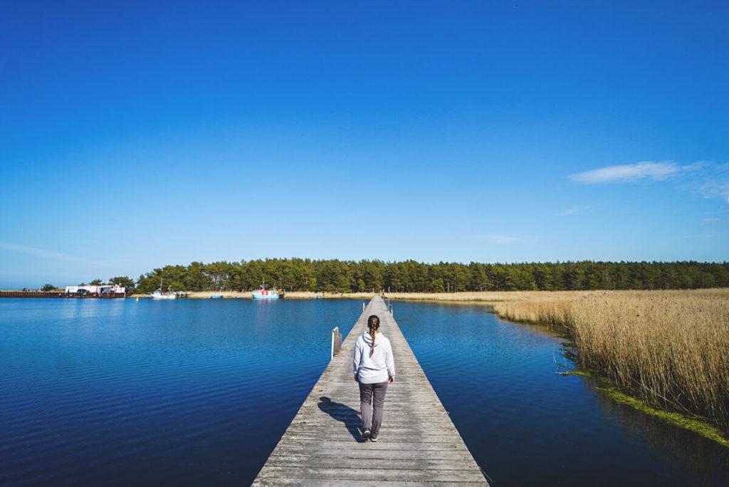 Vacaciones de verano en Mecklemburgo-Pomerania Occidental - Senderismo en el Parque Nacional Boddenlandschaft de Pomerania