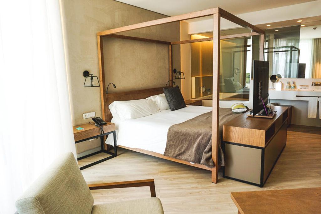 Mallorca-playa-hotel-Iberostar-Selection-Lluat-Palma-junior-suite