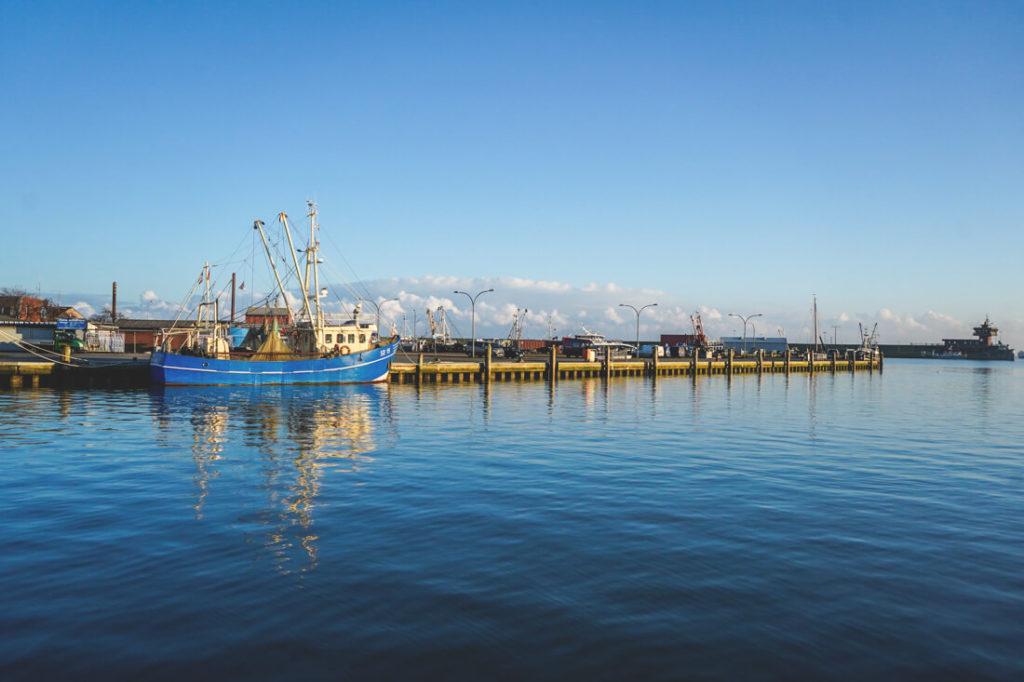 Büsum en el Mar del Norte - Caminando por el puerto