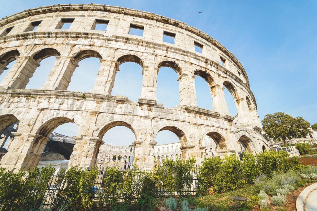 Pula-Atracciones-Amfiteatro-Arena-Exterior-1