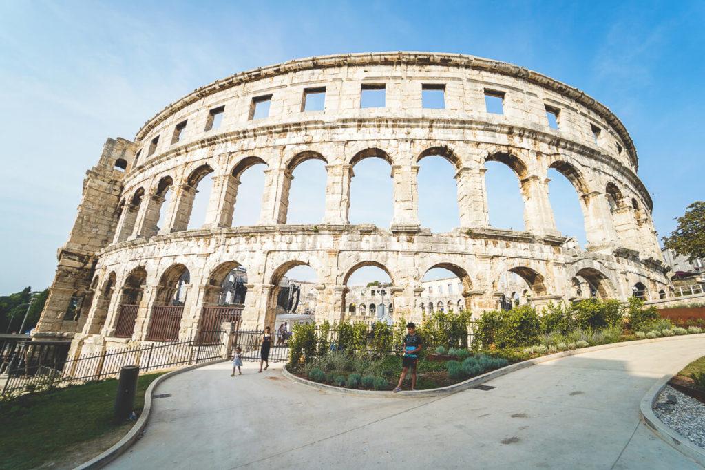 Pula-Atracciones-Amfiteatro-Arena-Exterior