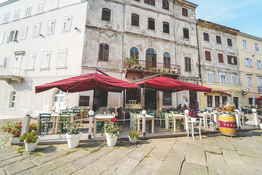 Pula-Atracciones-Ciudad-Vieja-Restaurantes