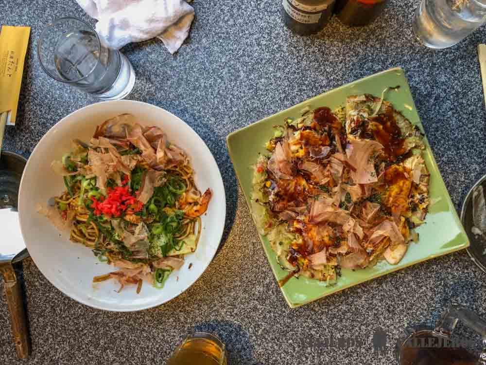 Yakisoba y okonomiyaki. Gion Tanto