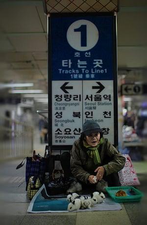 Seoul gallery: rabbit seller
