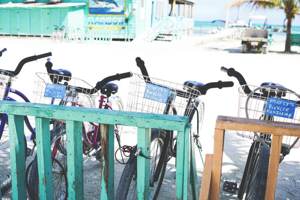 Caye Caulker Belice - Reggae, cocos y coloridas hamacas