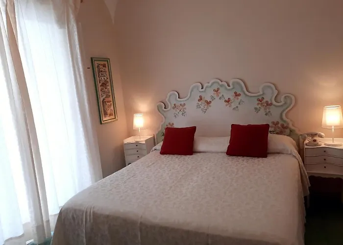 Top Sant'Agnello Hotels