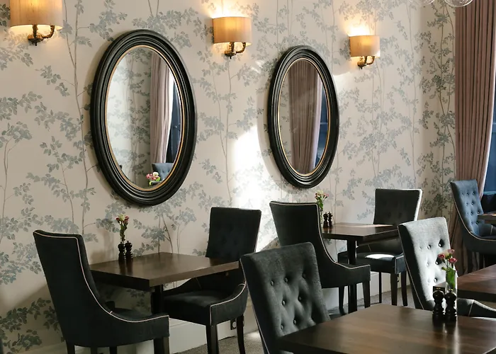 Best Edinburgh Beach Hotels for Coastal Charm