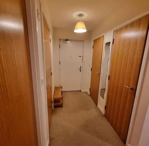 Best Hotels in Isleworth, UK