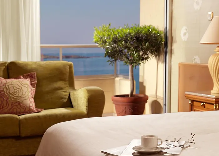 Luxury Hotels in Athens